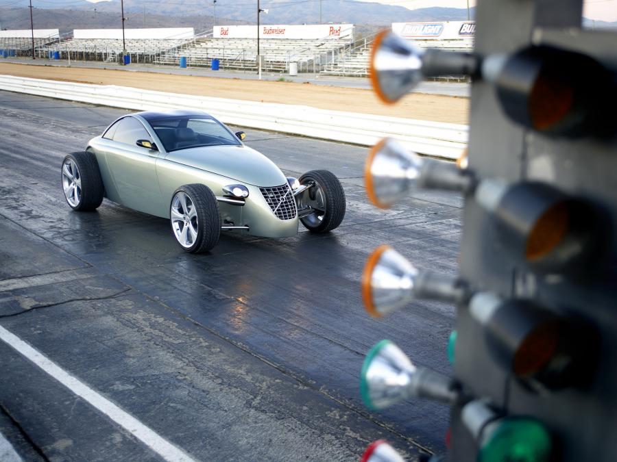  Volvo T6 Roadster Concept 2005 года  (фото 3 из 16)